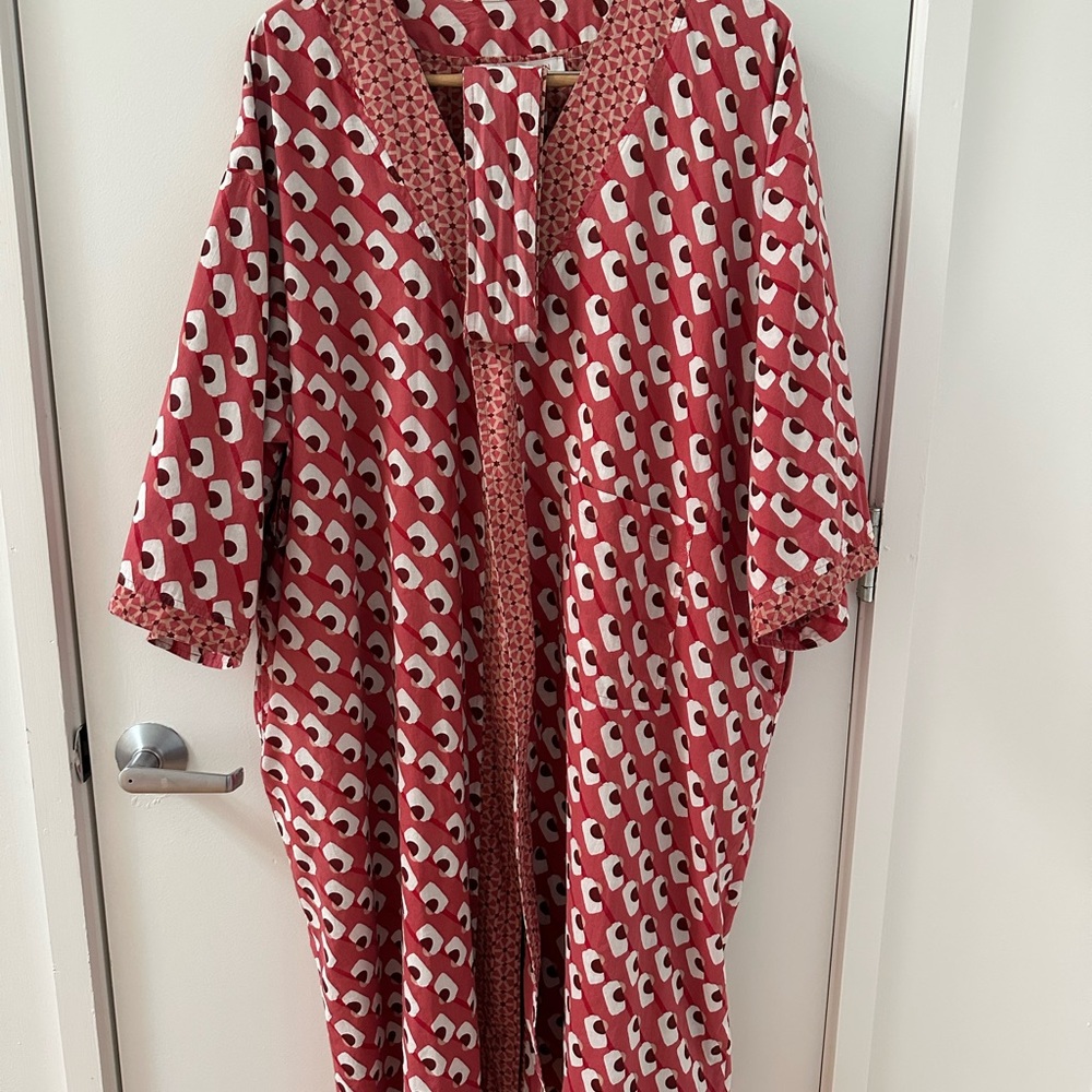 Phoenix Reversible Robe - Picture 3 of 4